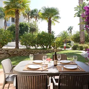  Apartment Spacious Near Porto De Mos Beach, Lagos.