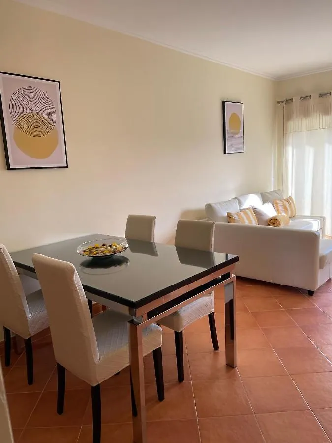 Condominio Do Mar Lagos Apartment